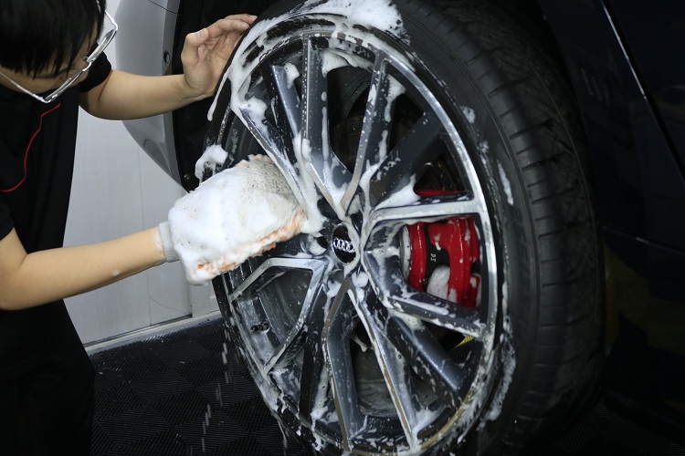KHOA HOC CACH RUA XE 3 XO CHUAN DETAILING 5