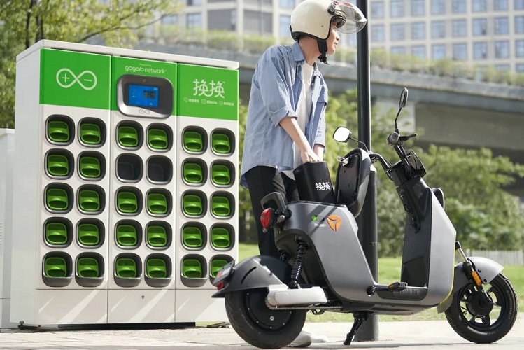 Đầu tư trạm sạc xe máy điện tại Việt Nam 2025 – Hướng dẫn A–Z 4 DAU TU TRAM SAC XE MAY DIEN 1